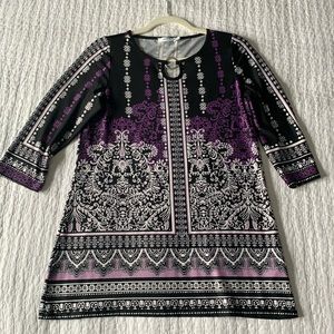 Women’s blouse. Size small. Black/purple/white.